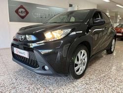 Negro Usado 2022 Toyota Aygo Play Utilitario | 12.950 € (Un poco caro)