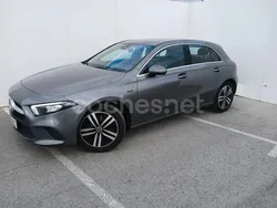 Gris / plata Usado 2021 Mercedes A250 Berlina | 22.990 €