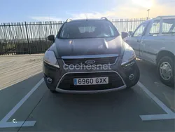 Gris / plata Usado 2010 Ford Kuga Titanium SUV | 4000 €