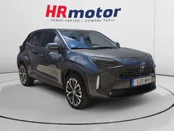 Gris Usado 2023 Toyota Yaris Hybrid Style | 23.890 € (Un poco caro)