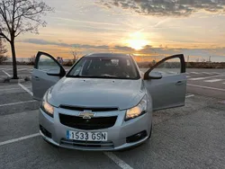 Gris Usado 2009 Chevrolet Cruze Berlina | 3600 €