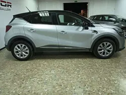 Gris / plata Usado 2022 Renault Captur Techno SUV | 16.490 € (Precio justo)