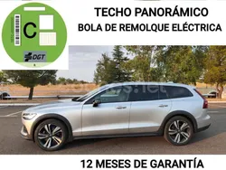 Gris / plata Usado 2020 Volvo V60 CC Pro Familiar | 27.995 € (Un poco caro)