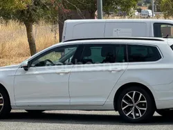 Blanco Usado 2021 VW Passat Executive Familiar | 25.900 € (Caro)