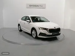 Blanco Nuevo 2025 Skoda Octavia Ambition Berlina | 23.950 € (Buen precio)