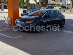 Negro Usado 2014 Opel Astra GTC Sportive Berlina | 9950 € (Un poco caro)
