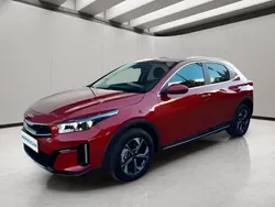 Rojo Nuevo 2025 Kia XCeed SUV | 25.500 € (Precio justo)