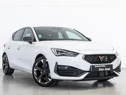Blanco Usado 2024 Cupra Leon Berlina | 26.990 € (Precio justo)