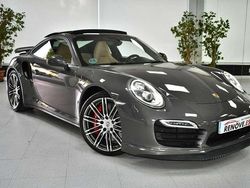 Gris / plata Usado 2015 Porsche 911 Turbo Coupe | 117.900 €