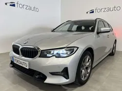 Plateado Usado 2021 BMW 318 Shadowline Familiar | 25.990 € (Precio justo)