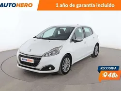 Blanco Usado 2016 Peugeot 208 Allure Utilitario | 7799 € (Precio justo)