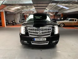 Negro Usado 2011 Cadillac Escalade SUV | 17.000 €