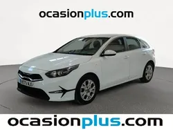 Blanco Usado 2023 Kia Ceed Utilitario | 17.173 € (Buen precio)