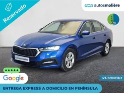 Azul Usado 2021 Skoda Octavia Ambition Berlina | 19.890 € (Precio justo)