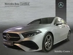 Plateado Usado 2024 Mercedes A180 Berlina | 32.900 € (Precio justo)