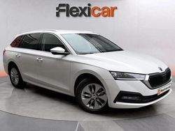 Blanco Usado 2023 Skoda Octavia Ambition Familiar | 21.090 € (Super precio)