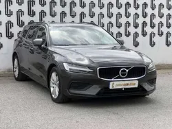 Gris Usado 2022 Volvo V60 Momentum Familiar | 20.990 € (Buen precio)