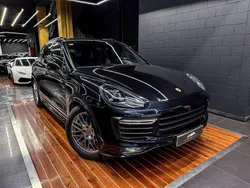 Negro Usado 2015 Porsche Cayenne GTS SUV | 39.900 €