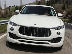 Plateado Usado 2018 Maserati Levante GranLusso SUV | 37.990 € (Super precio)