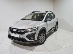 Gris / plata Usado 2024 Dacia Sandero Expression Utilitario | 16.750 € (Precio justo)