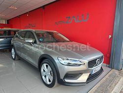 Beige Usado 2021 Volvo V60 CC Familiar | 26.999 € (Buen precio)