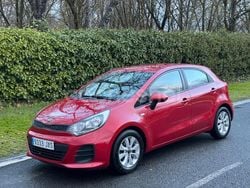 Granate Usado 2017 Kia Rio Plus Berlina | 9990 € (Precio justo)