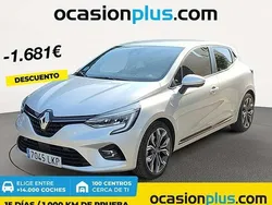 Gris Usado 2020 Renault Clio V Zen Utilitario | 16.819 € (Un poco caro)