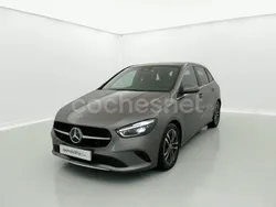 Gris / plata Usado 2023 Mercedes B200 Monovolumen | 29.900 € (Precio justo)