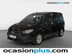 Negro Usado 2022 Mercedes 180 Berlina | 25.819 € (Precio justo)