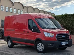 Rojo Usado 2021 Ford Transit Trend Van | 24.850 € (Precio justo)