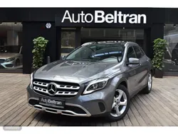 Gris Usado 2017 Mercedes GLA200 Urban SUV | 38.900 €
