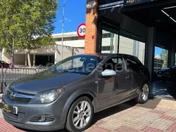 Negro Usado 2007 Opel Astra GTC Sport Berlina | 4290 € (Precio justo)