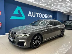 Gris / plata Usado 2019 BMW 730 Comfort Edition Berlina | 53.990 €