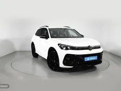 Blanco Usado 2024 VW Tiguan R-line SUV | 43.100 €