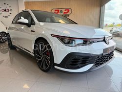 Blanco Usado 2021 VW Golf VIII GTI Clubsport Berlina | 34.900 € (Precio justo)