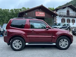 Burdeos Usado 2017 Mitsubishi Montero SUV | 49.999 €