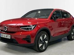 Rojo Usado 2024 Volvo EC40 Plus SUV | 38.900 €