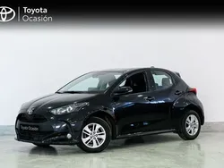 Negro Usado 2024 Toyota Yaris Edition Berlina | 19.050 € (Precio justo)