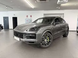 Gris / plata Usado 2024 Porsche Cayenne SUV | 116.900 € (Precio justo)