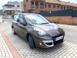 Marrón Usado 2010 Renault Grand Scénic III Business Monovolumen | 4199 € (Buen precio)