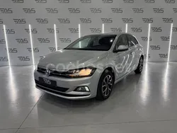 Gris / plata Usado 2018 VW Polo Berlina | 13.900 €