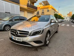 Gris / plata Usado 2014 Mercedes A180 Urban Berlina | 12.499 € (Precio justo)