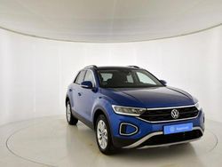 Azul Usado 2024 VW T-Roc Life SUV | 27.990 € (Un poco caro)