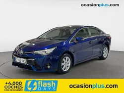 Azul Usado 2015 Toyota Avensis Business Edition Berlina | 12.590 €