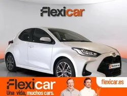 Blanco Usado 2024 Toyota Yaris Hybrid Style Berlina | 22.990 € (Precio justo)