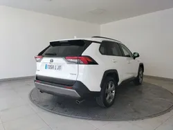 Blanco Usado 2020 Toyota RAV4 Hybrid Advance SUV | 21.900 € (Precio justo)