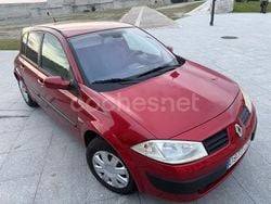 Rojo Usado 2004 Renault Mégane II Dynamique Berlina | 3300 € (Precio justo)
