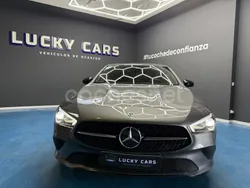Gris Usado 2020 Mercedes CLA200 Shooting Brake Familiar | 26.990 € (Buen precio)