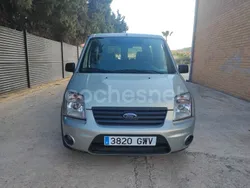 Gris / plata Usado 2010 Ford Focus Trend Berlina | 8950 € (Caro)