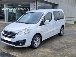 Blanco Usado 2019 Peugeot Partner Tepee Outdoor Monovolumen | 13.500 € (Un poco caro)